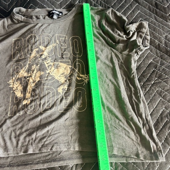 Originality Graphic Tee. XL Rodeo. Cropped. Distressed black. Lightweight. - Picture 5 of 5